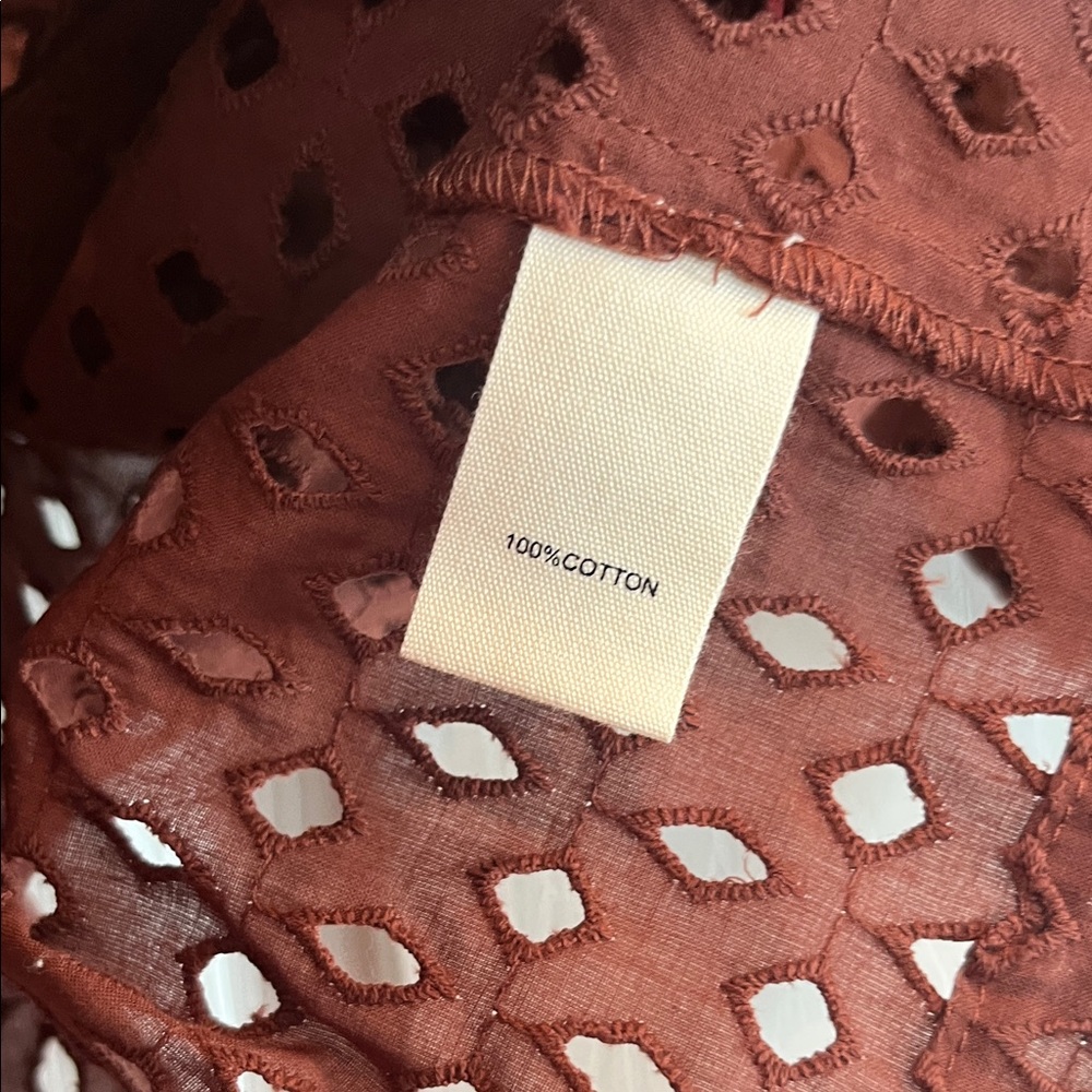 Marled Eyelet Button-Up Blouse - Picture 6 of 7